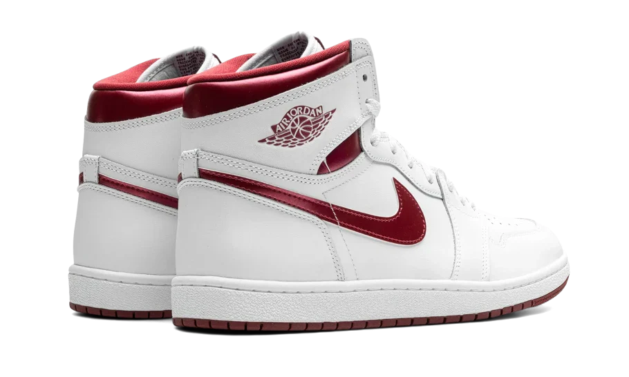 Air Jordan 1 High '85 metallic Burgundy 3
