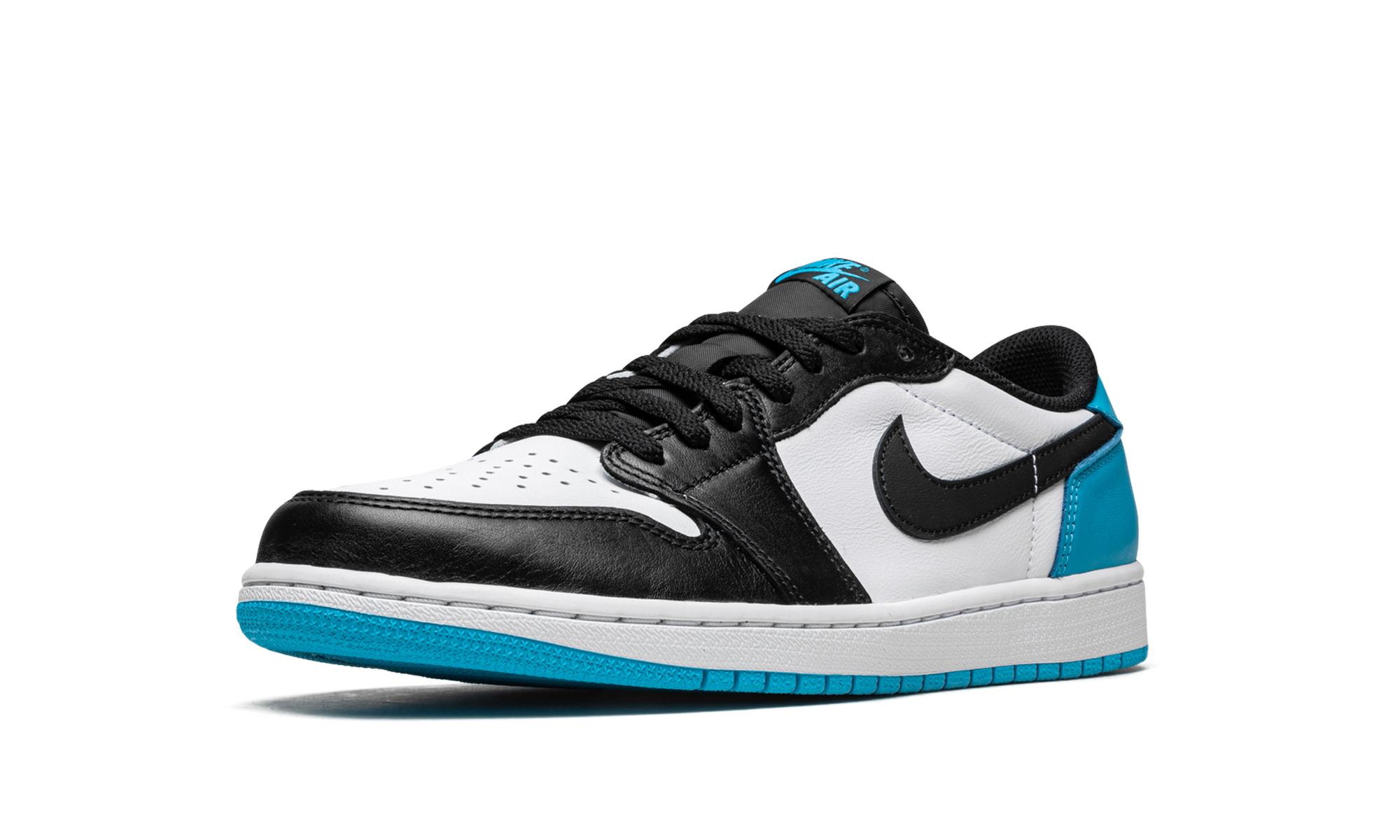 Air Jordan 1 Low OG UNC (2022)