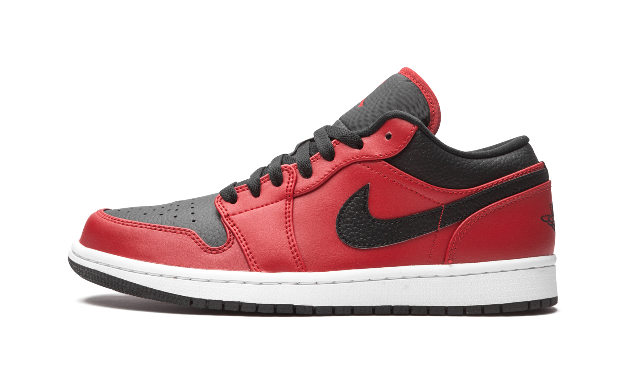 Air Jordan 1 Low Reverse Bred Pebbled Swoosh 3