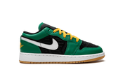 Air Jordan 1 Low SE Christmas (GS) 7