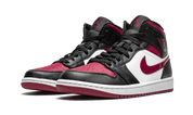 Air Jordan 1 Mid Bred Toe