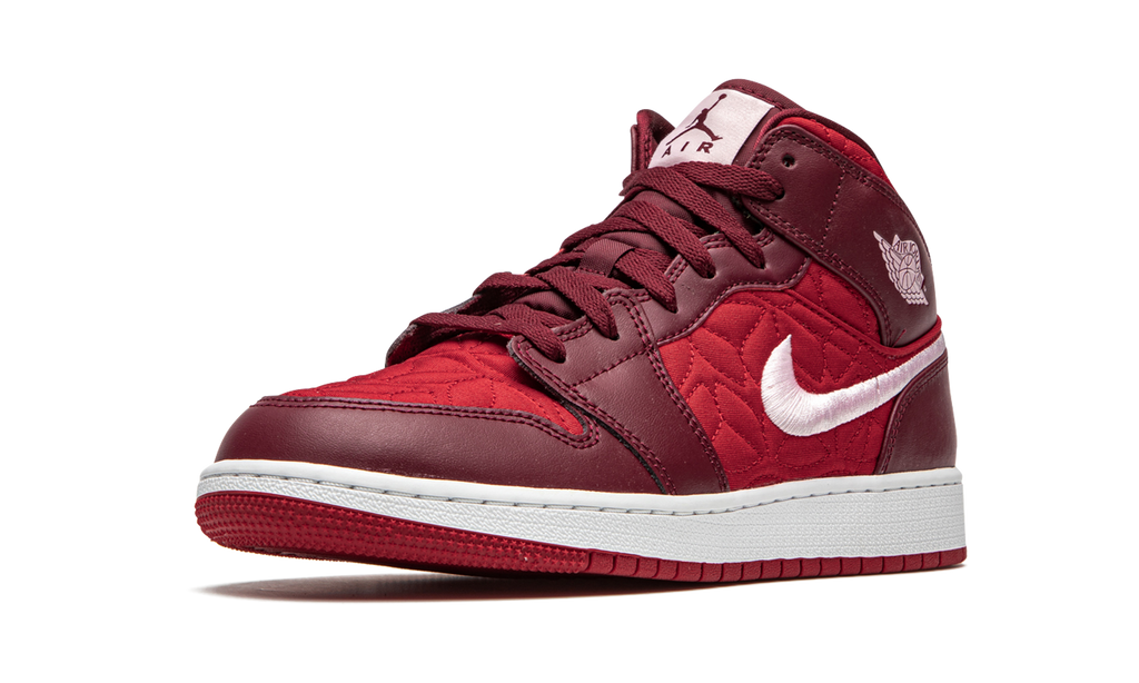 Air Jordan 1 Mid SE Red Quilt (GS) 5