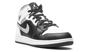 Air Jordan 1 Mid White Shadow (GS) 8
