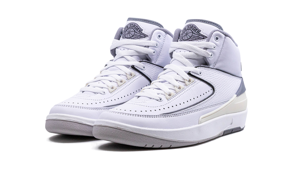 Air Jordan 2 Retro Cement Grey (GS) 3