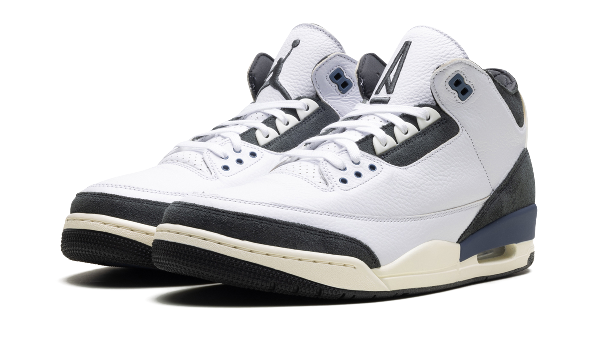 Air Jordan 3 Retro OG SP A Ma Maniére Diffused Blue