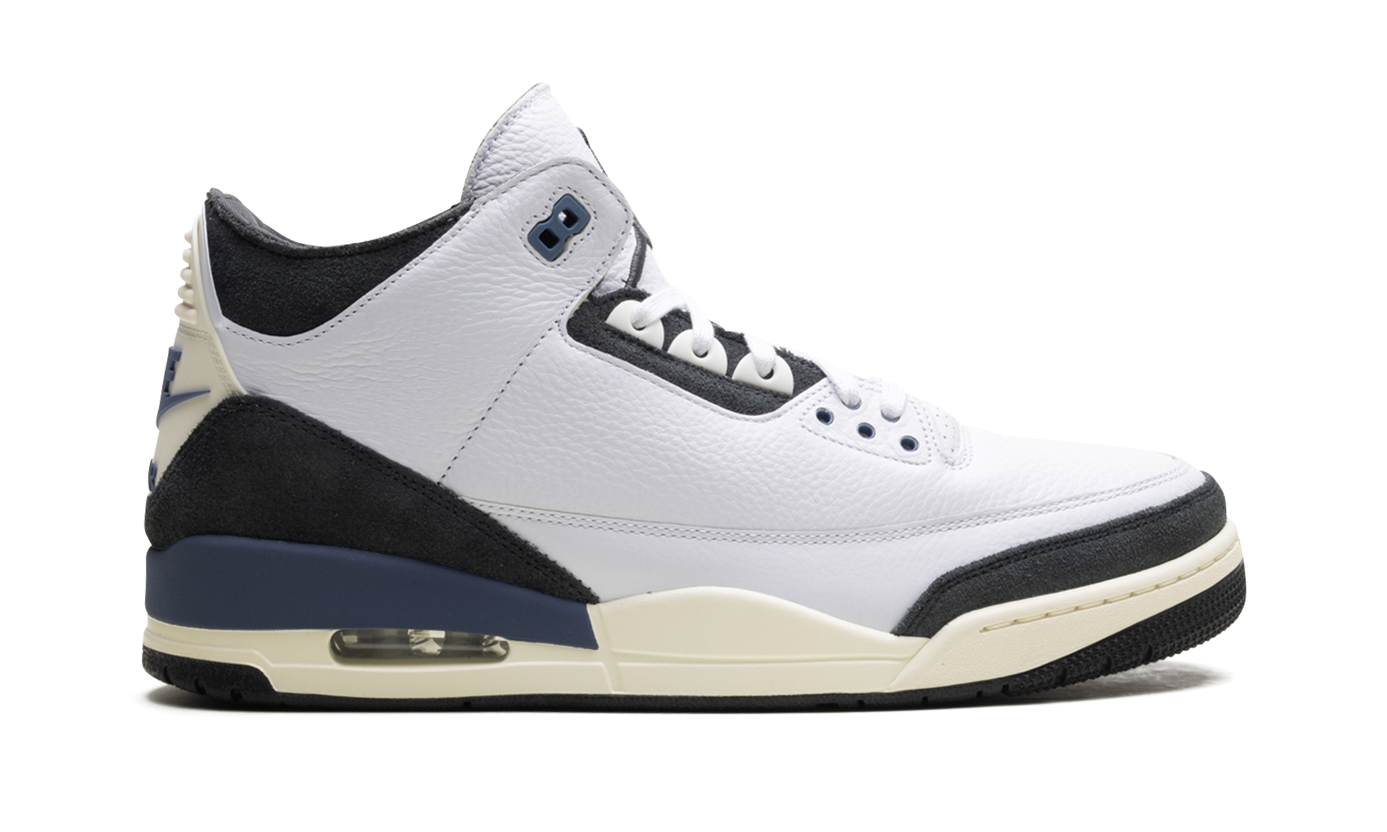 Air Jordan 3 Retro OG SP A Ma Maniére Diffused Blue