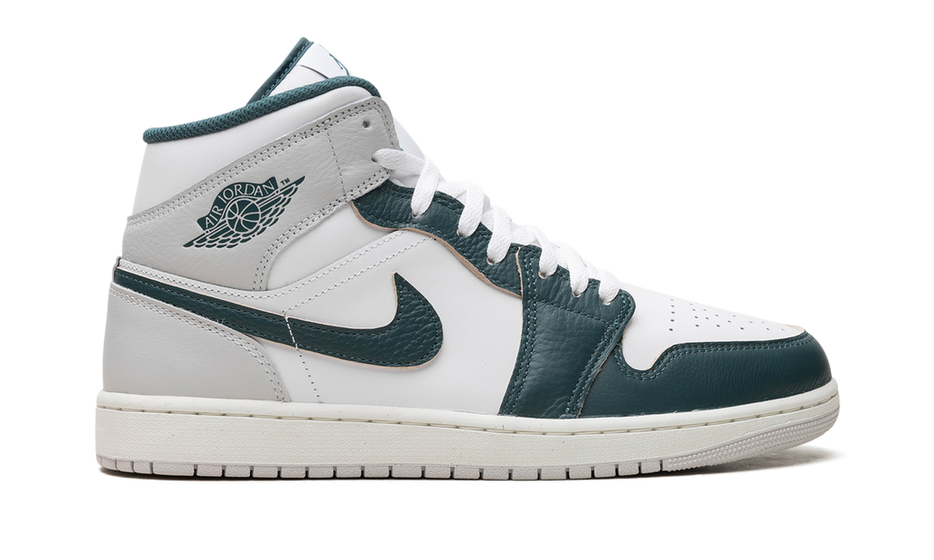 Jordan 1 Mid SE Oxidized Green 7