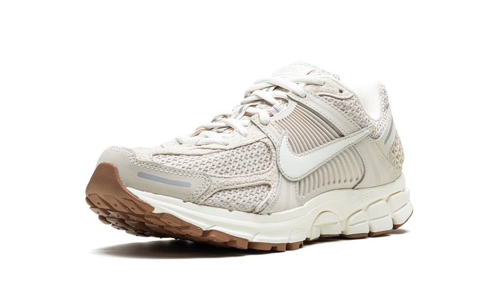 Nike Zoom Vomero 5 'Light Orewood Brown' (W)