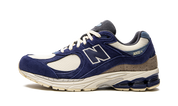 New Balance 2002R Navy Cream 2