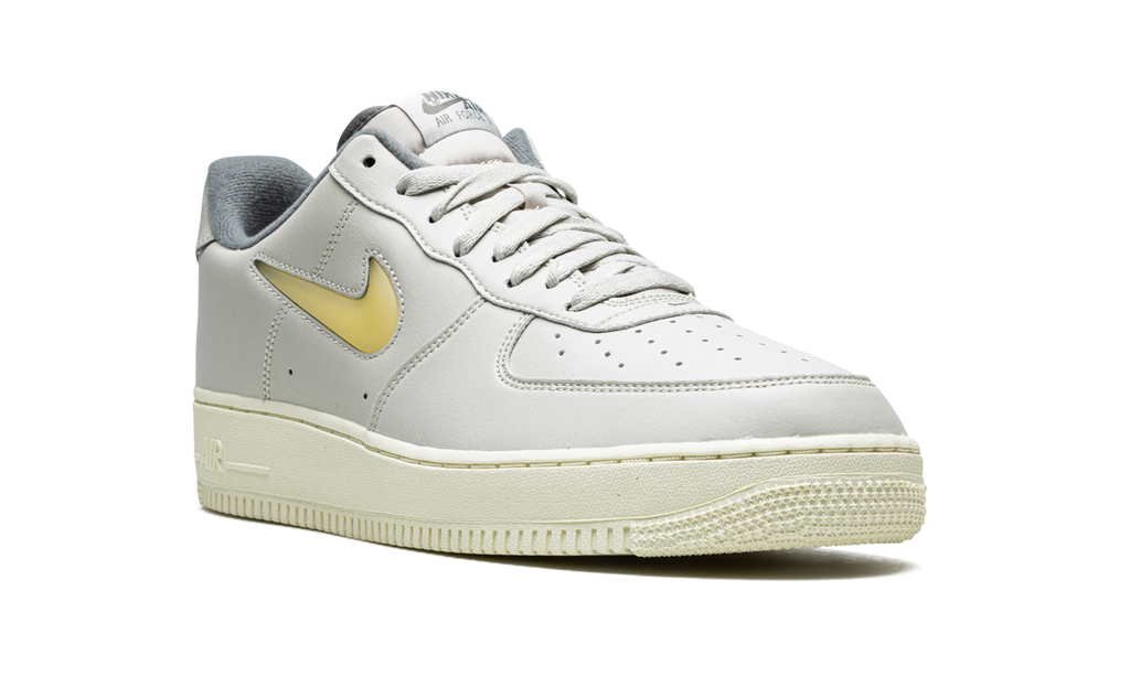 Nike Air Force 1 Low 07 Jewel Light Bone Coconut Milk 7