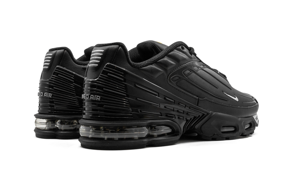 Nike Air Max Plus 3 Black Wolf Grey 4