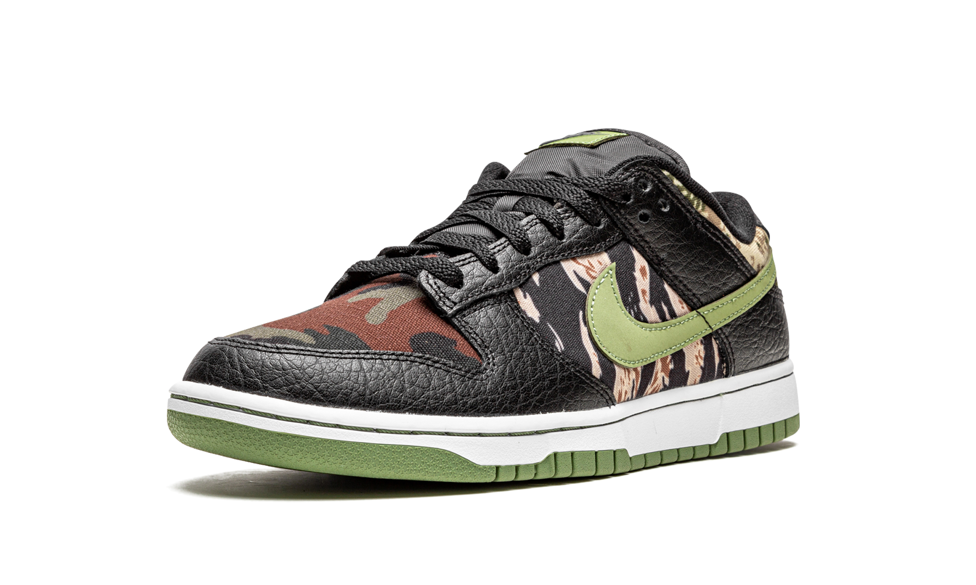 Nike Dunk Low Crazy Camo 5