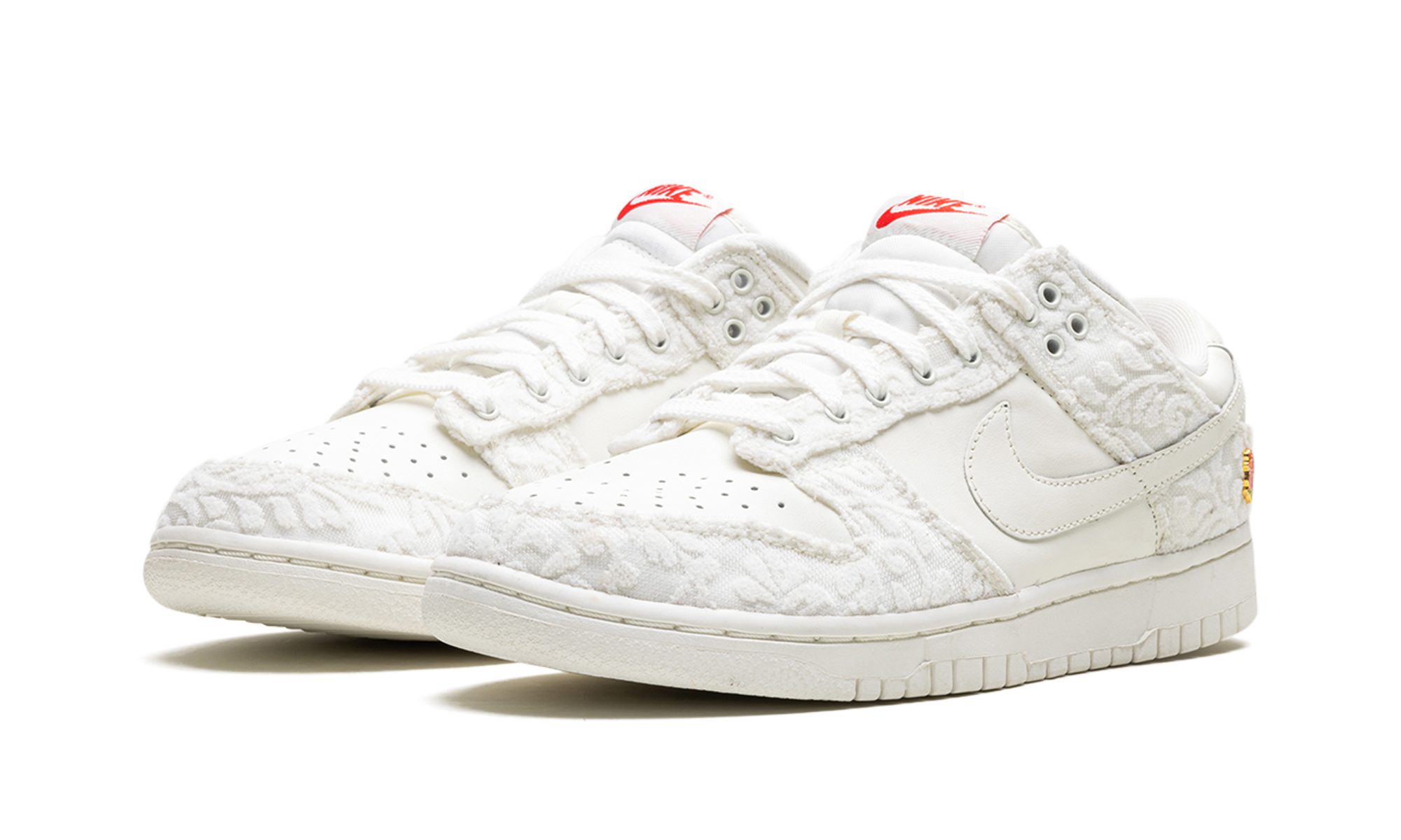 Nike Dunk Low Give Her Flowers
