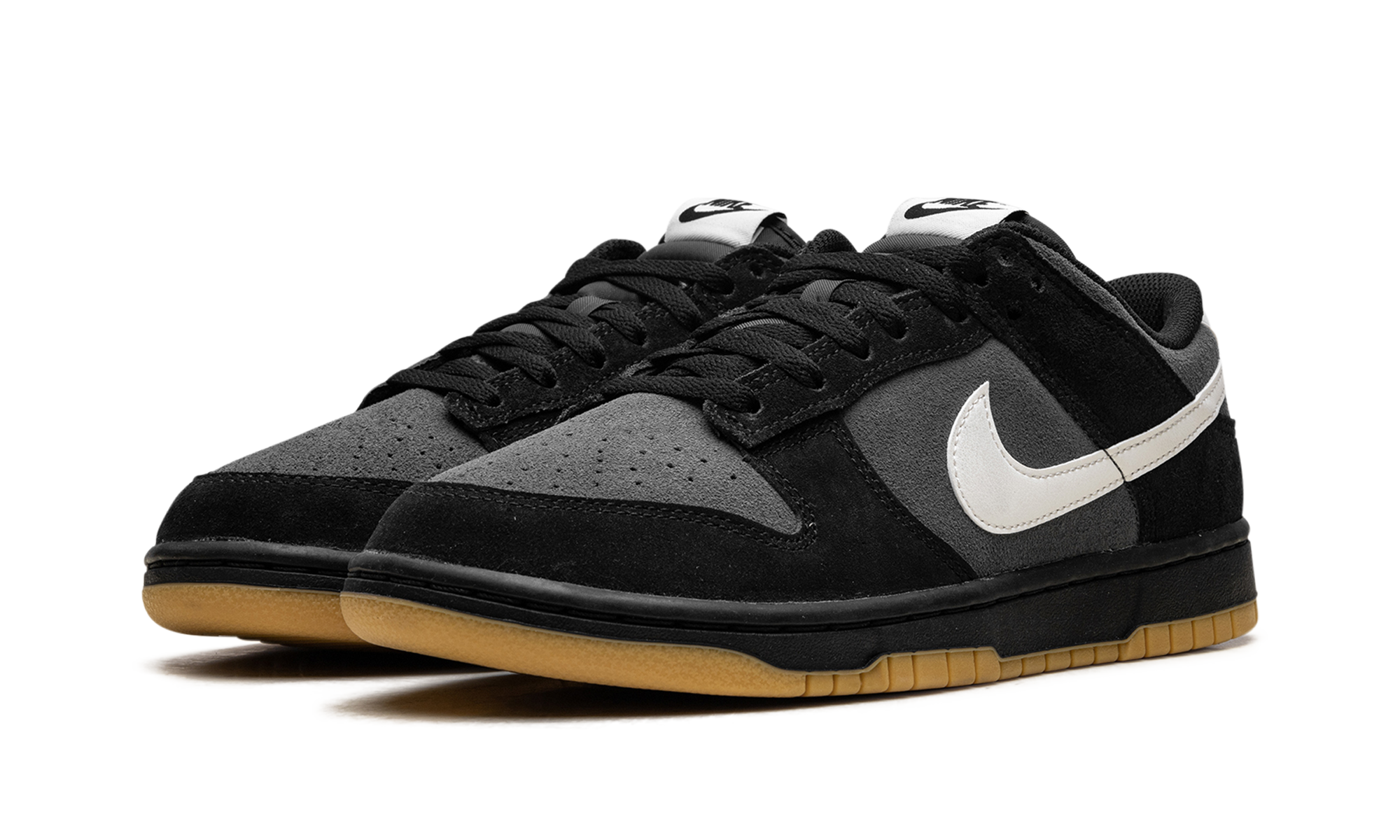 Nike Dunk Low SE Black Grey Gum 3