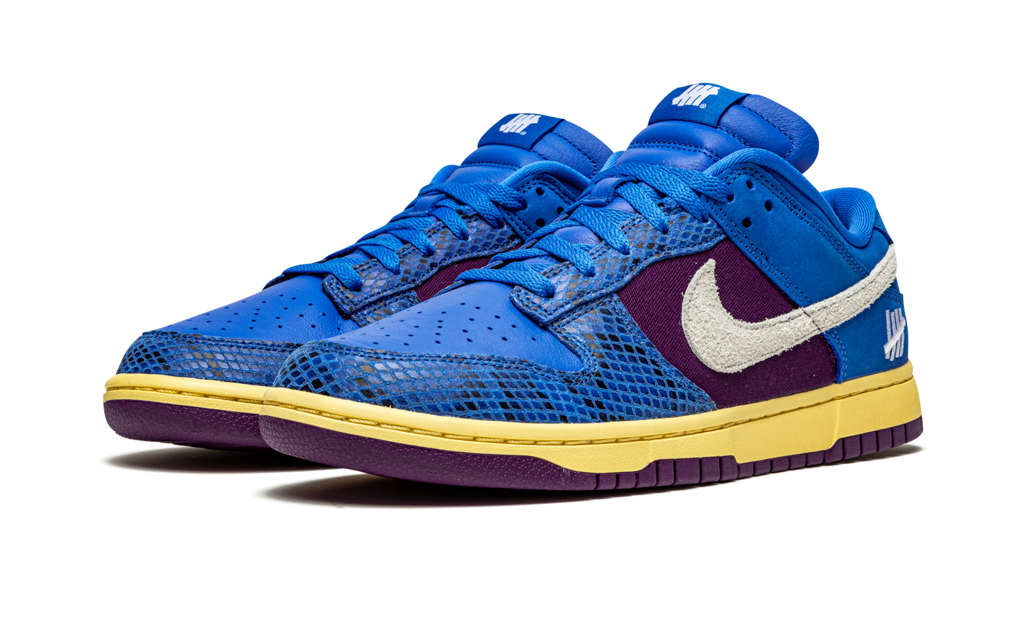 Nike Dunk Low Undefeated 5 On It Dunk vs. AF1