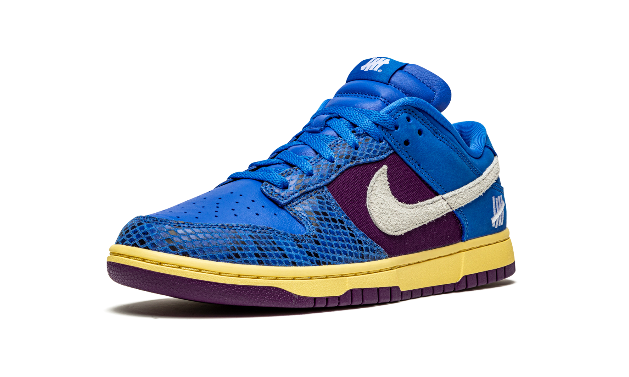 Nike Dunk Low Undefeated 5 On It Dunk vs. AF1