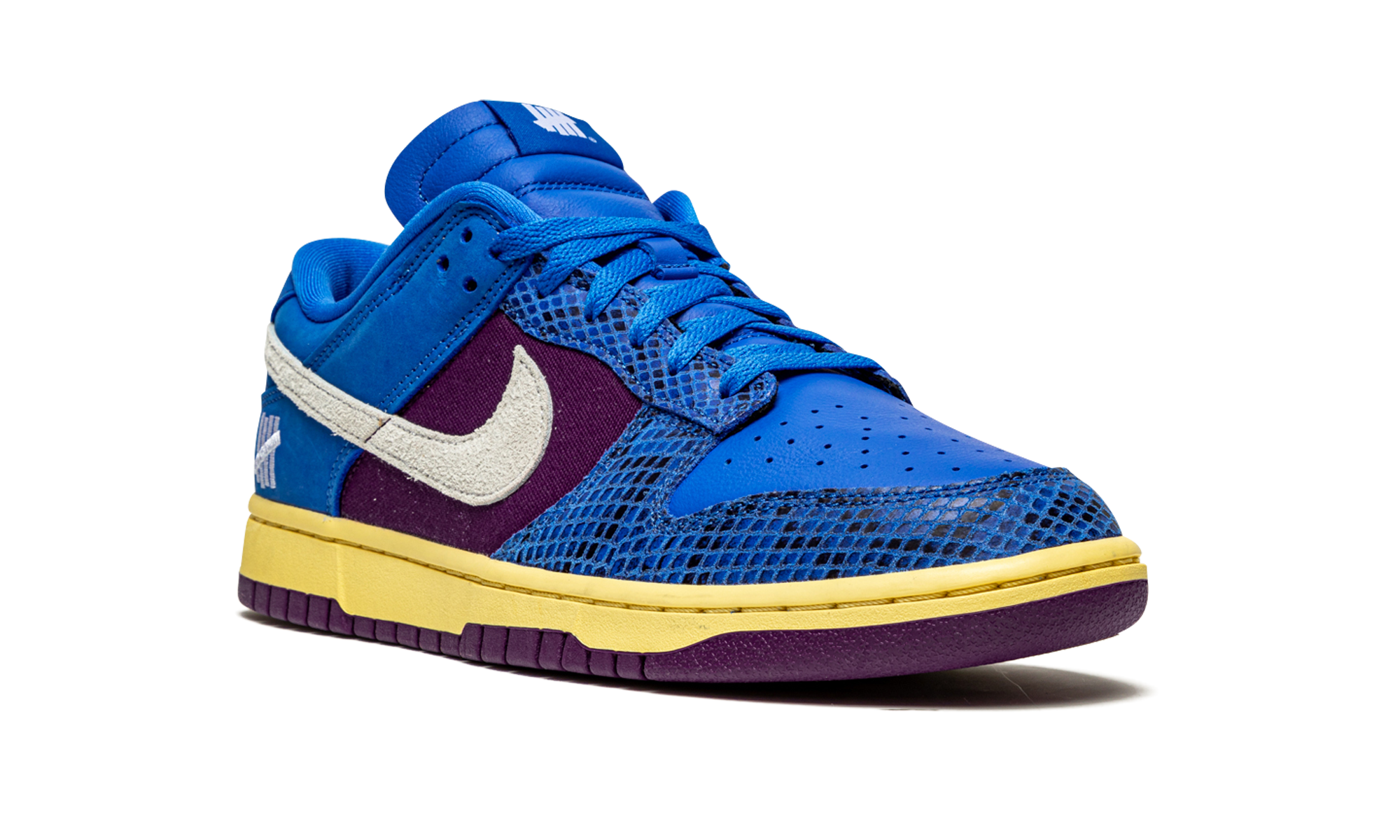 Nike Dunk Low Undefeated 5 On It Dunk vs. AF1