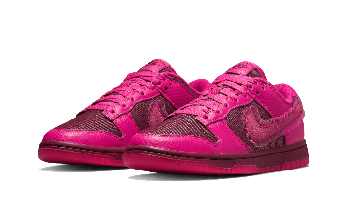 Nike Dunk Low Valentines Day (2022) 2
