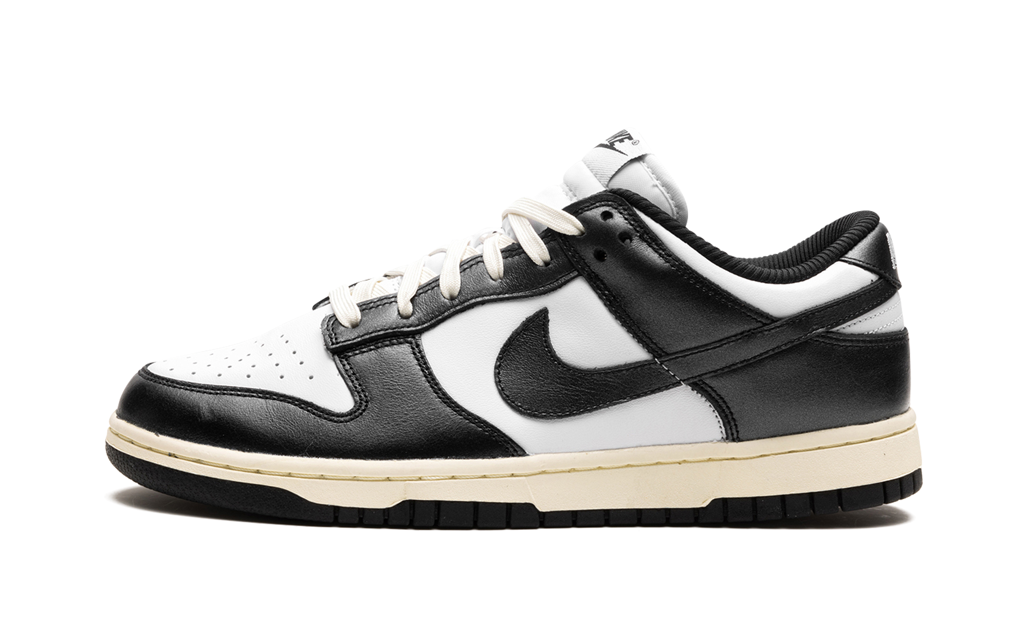 Nike Dunk Low Vintage Panda (W) 1