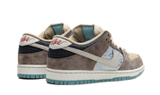 Nike SB Dunk Low Big Money Savings 3