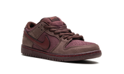 Nike SB Dunk Low City of Love Burgundy Crush 2