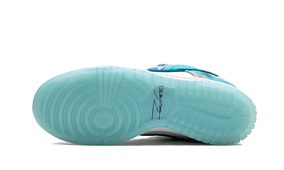 Nike SB Dunk Low Futura Laboratories Bleached Aqua 8