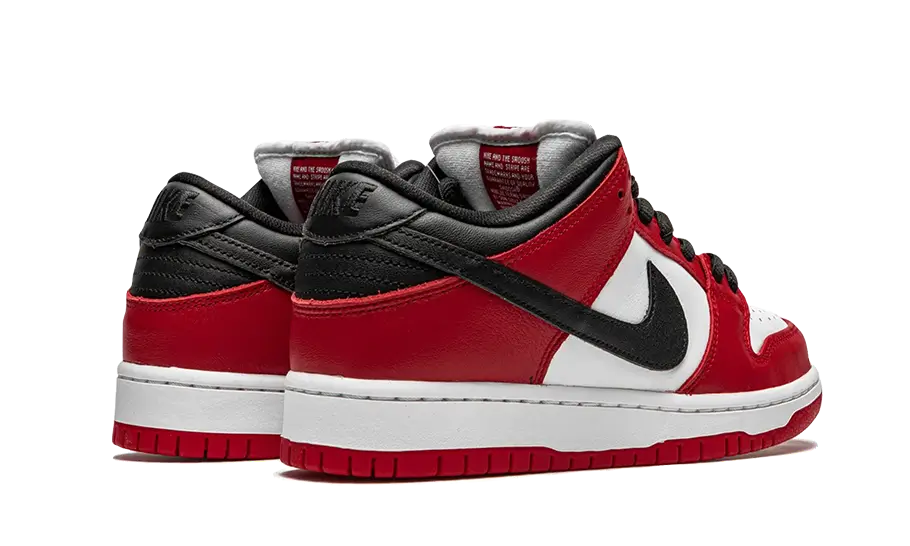 Nike SB Dunk Low Pro Chicago 3