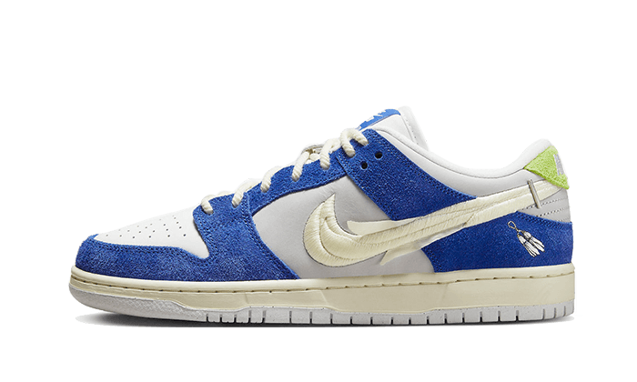 Nike SB Dunk Low Pro QS Fly Streetwear 1