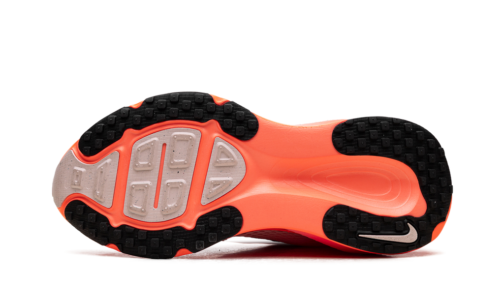 Nike Vomero 18 Echo Pink (W) 6