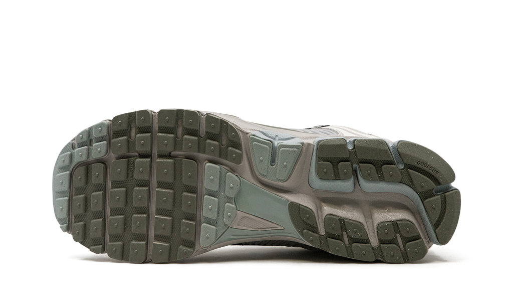 Nike Zoom Vomero 5 SE Light Orewood Brown 6