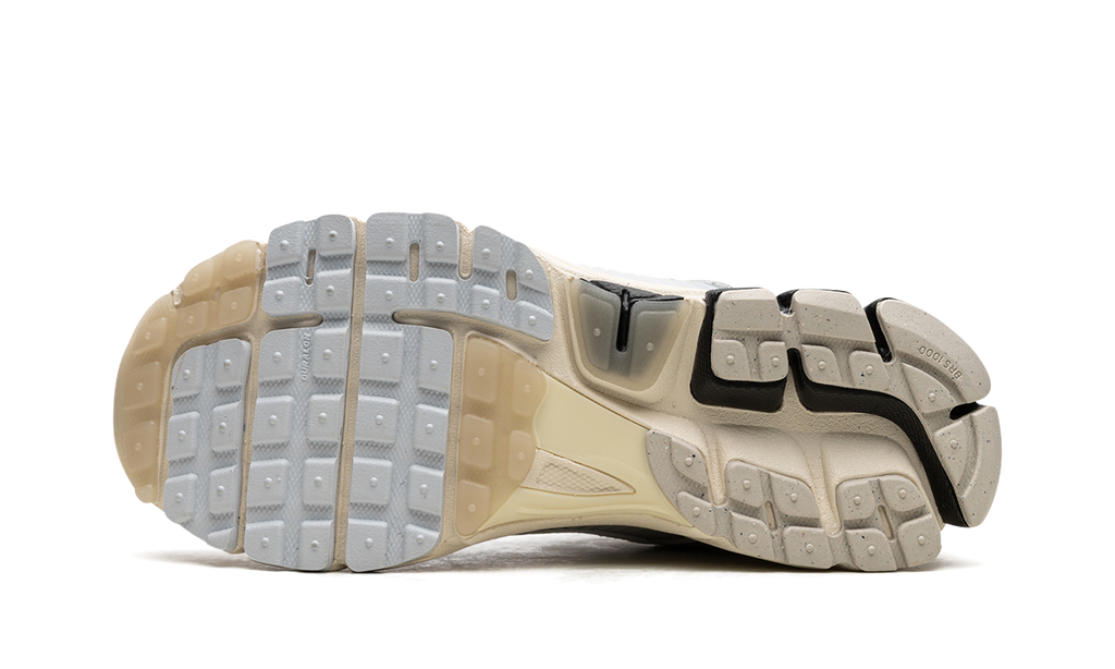 Nike Zoom Vomero 5 Supersonic Light Bone Black 6