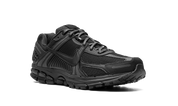 Nike Zoom Vomero 5 Triple Black 2
