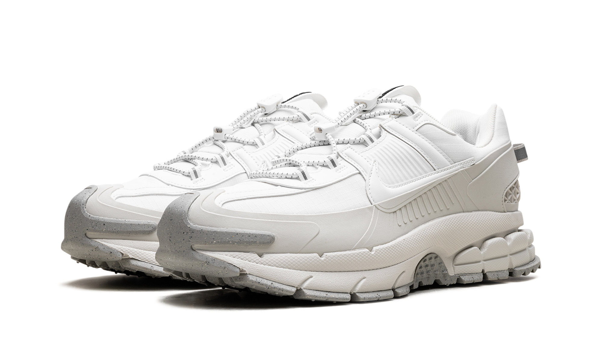 Nike Zoom Vomero Roam Summit White Light Bone Light Iron Ore 3
