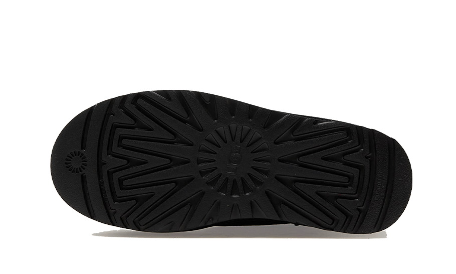 UGG Neumel Platform Chelsea Boot Black 3