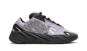 Yeezy 700 MNVN Geode 6