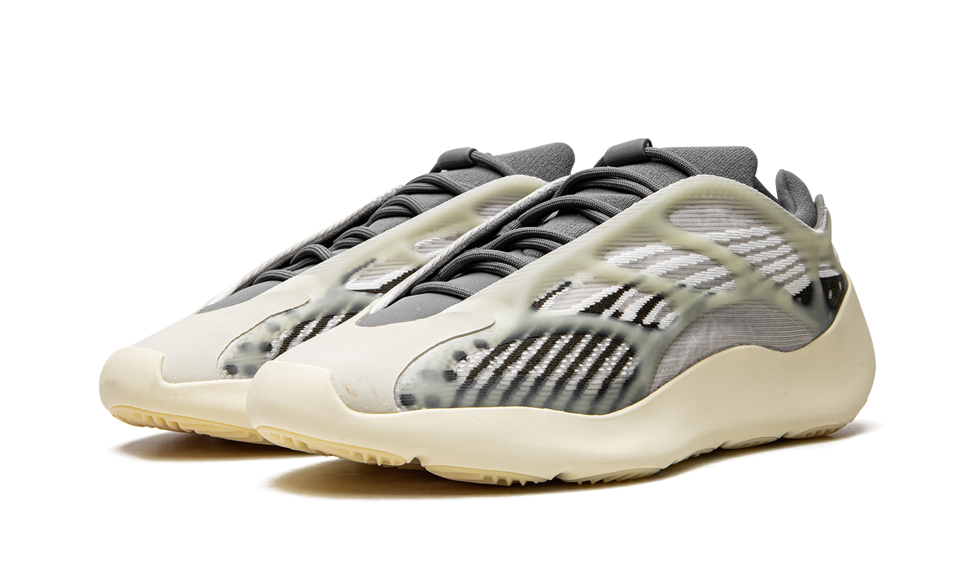 Yeezy 700 V3 Fade Salt 3