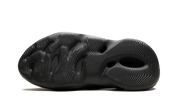 Yeezy Foam RNNR Carbon 6