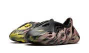 Yeezy Foam RNNR MX Carbon 2