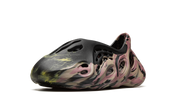 Yeezy Foam RNNR MX Carbon 4