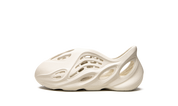 Yeezy Foam RNR Sand (Kids) 1