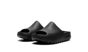 Yeezy Slide Onyx (Kids) 3
