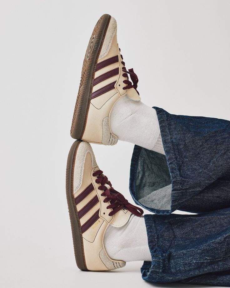 Adidas_samba_white_maroon.jpg