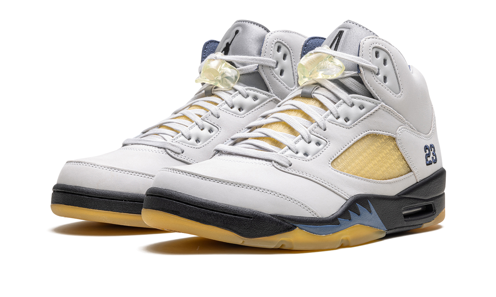 A Ma Maniére x Air Jordan 5 Retro WMNS Photon Dust