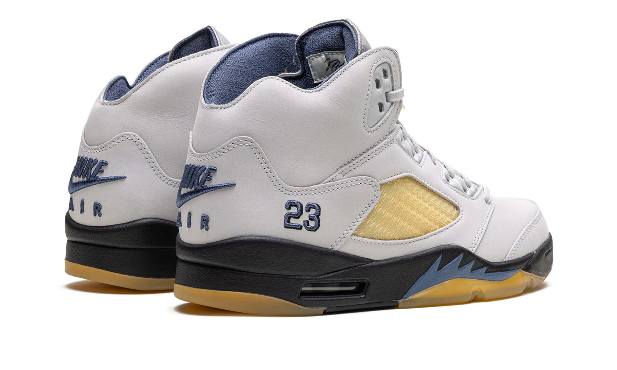 A Ma Maniére x Air Jordan 5 Retro WMNS Photon Dust