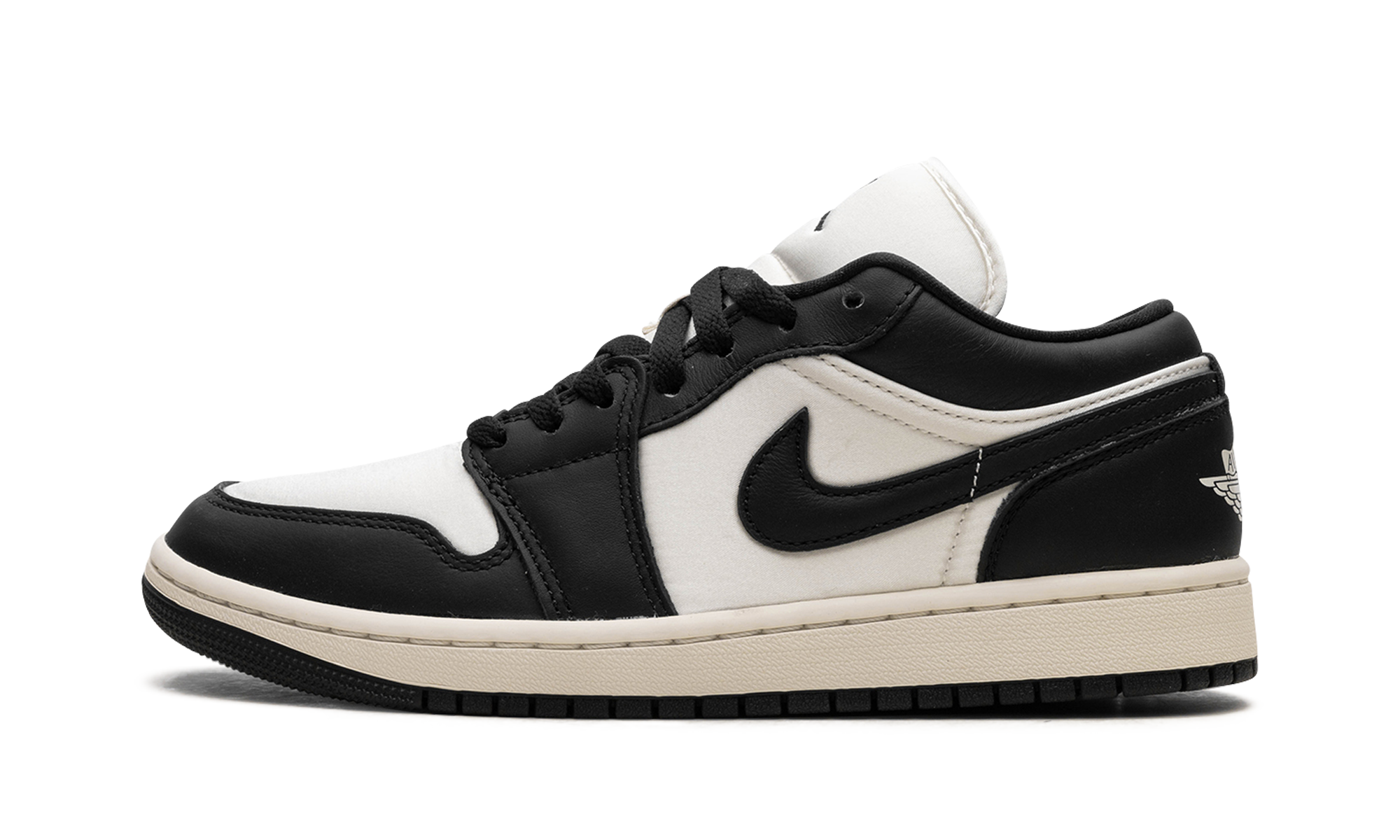 Air Jordan 1 Low Vintage Panda 4