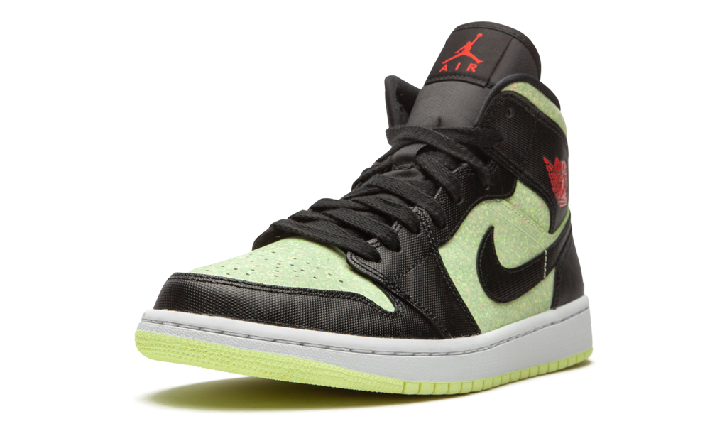 Air Jordan 1 Mid Nike Grind (Women's) 4