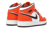 Air Jordan 1 Mid SE Turf Orange (GS) 4