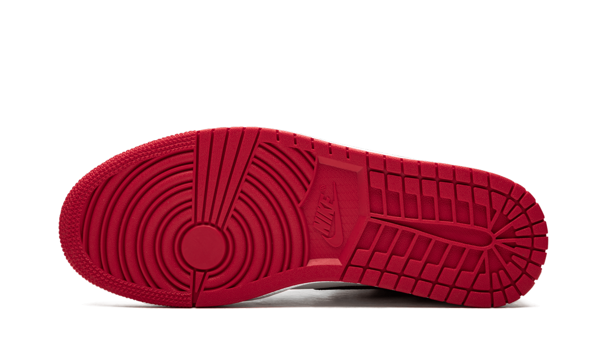 Air Jordan 1 Retro High Satin Black Toe 2