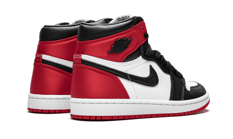 Air Jordan 1 Retro High Satin Black Toe 3