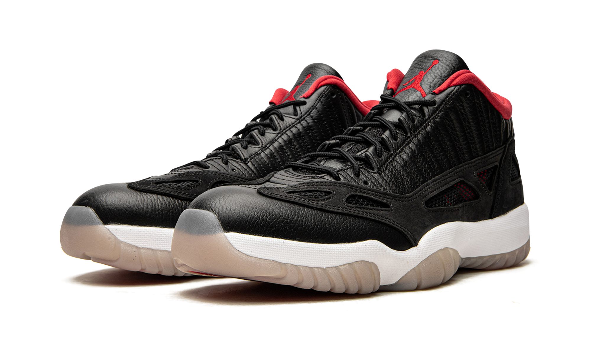 Air Jordan 11 Retro Low IE Bred (2021)